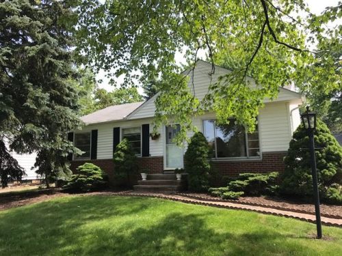 6218 Archwood Rd, Cleveland, OH 44131-4906