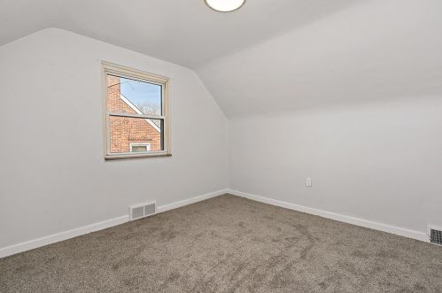 1238 Justine St, Pittsburgh PA  15204-2406 exterior