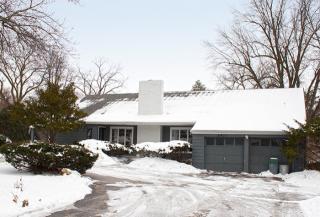 8417 Pacific St, Omaha NE  68114-5225 exterior