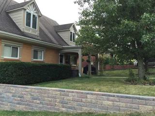 1668 Nash Ave, Pittsburgh PA  15235-2332 exterior