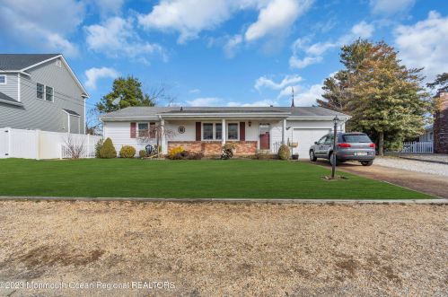 2308 Blue Jay Trl, Point Pleasant Beach, NJ 08742-4807