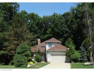 4344 Thornridge Cir, Cleveland, OH 44135-1058