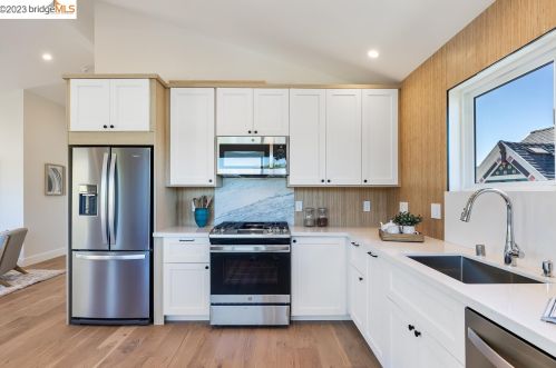 1519 Fairview St, Berkeley CA 94703-2414 exterior