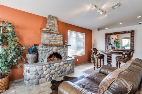 11347 Gray Boulder Ct, Tucson AZ  85737-4612 exterior