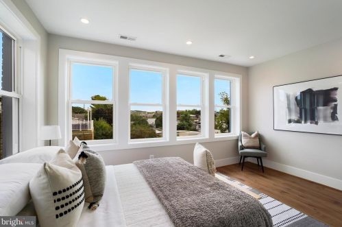 4215 16th St, Washington DC  20011-7005 exterior