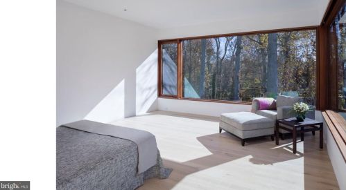 3131 Chain Brg Rd, Washington DC 20016-3301 exterior