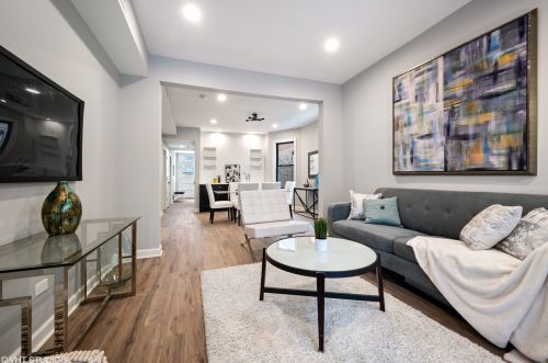 2500 Gunnison St, Chicago IL  60625-2814 exterior