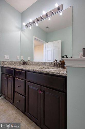 1442 Sierra Dr, Trenton NJ 08619-2071 exterior