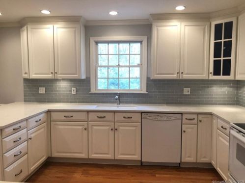 50 High Pt Rd, Westport CT 06880-3905 exterior