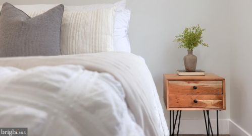 419 Pine St, Lancaster PA  17603-3311 exterior