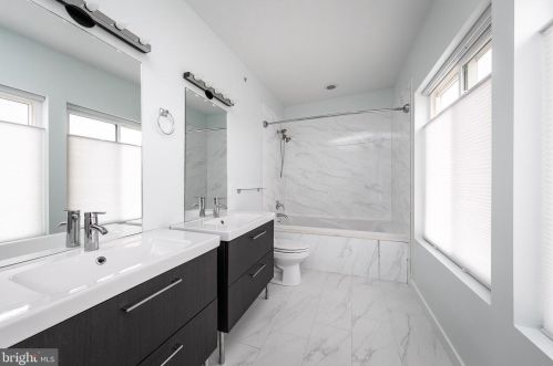 1191 21 St, Philadelphia PA 19146-4510 exterior