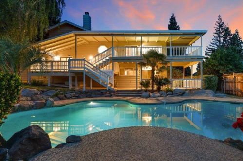 7217 Pne Grv Way, Folsom CA 95630-1952 exterior