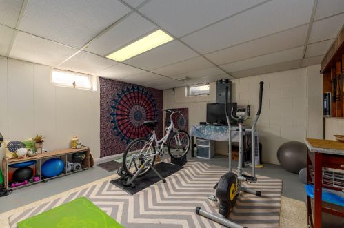 11630 Martha Dr, Milwaukee WI 53226-3920 exterior