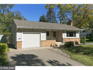 231 Madison Cir, Hopkins, MN 55343-8309