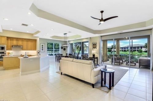 522 Avellino Isles Cir, Naples, FL 34119-2379