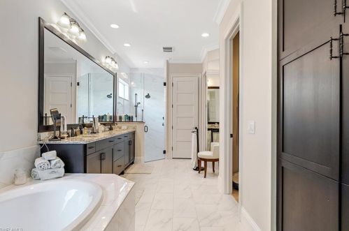 5154 Andros Dr, Naples FL 34113-8162 exterior