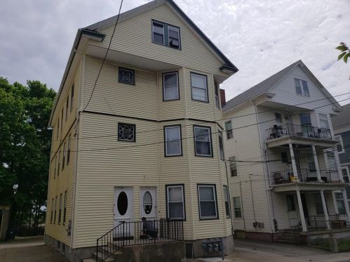 190 Jewett St, Providence, RI 02908-4909