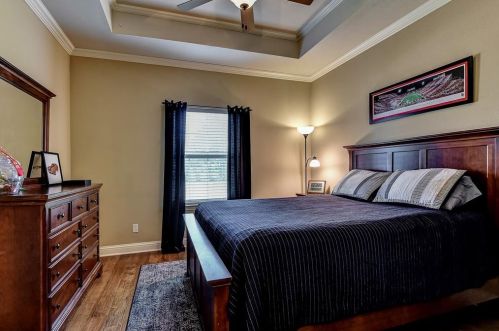 1757 Woodlake Rd, Denison TX 75021-8020 exterior