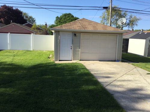 3850 84 St, Chicago IL 60652-3214 exterior