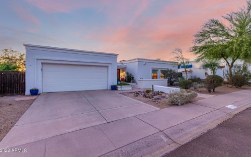 14218 13th St, Phoenix, AZ 85022-4407