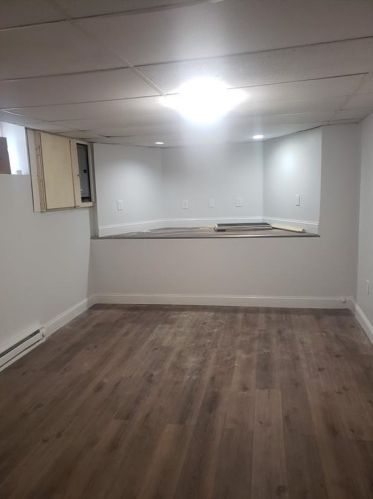 195 Dora St, Providence RI 02909-3015 exterior