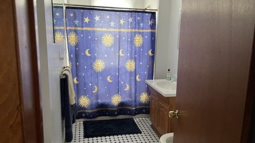 12 Airlie St, Worcester MA 01606-3248 exterior