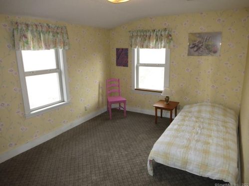 773 Bloomfield Ave, Windsor CT 06095-2812 exterior