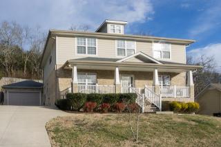 608 Excalibur Ct, Smyrna, TN 37167-8115