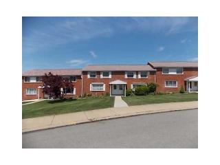 361 Macassar Dr, Pittsburgh PA  15236-2722 exterior