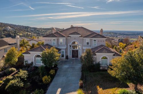 321 Belle Ct, Folsom, CA 95762-4160