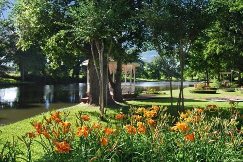 5503 Westerdale Dr, Fulshear TX 77441-4116 exterior