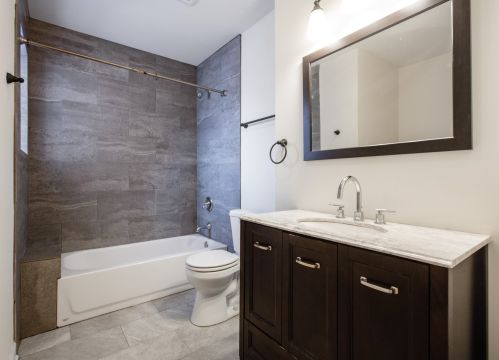 4016 Michigan Ave, Chicago IL 60653-2116 exterior