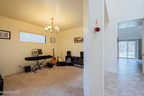 3121 Placita Agua Caliente, Tucson AZ  85712-1251 exterior