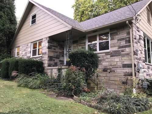 1088 Lindendale Dr, Pittsburgh PA  15243-1965 exterior