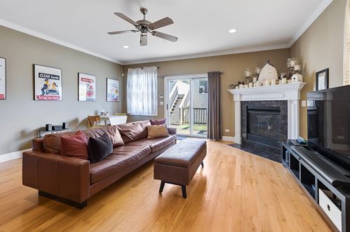 3419 Kolmar Ave, Chicago IL 60712-4703 exterior