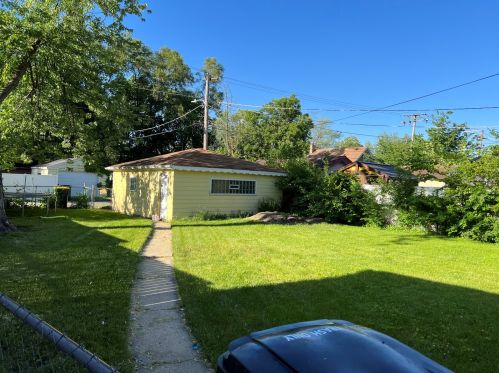 161 146 St, Chicago IL 60827-2715 exterior