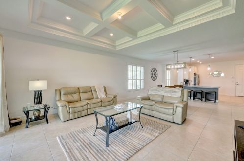 9516 Royal Poinciana Dr, Fort Pierce FL  34987-2506 exterior