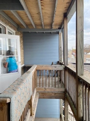 4238 Wrightwood Ave, Chicago IL 60639-1343 exterior