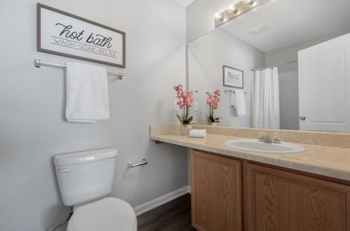 2680 Bayrose Cir, Atlanta GA 30344-1698 exterior