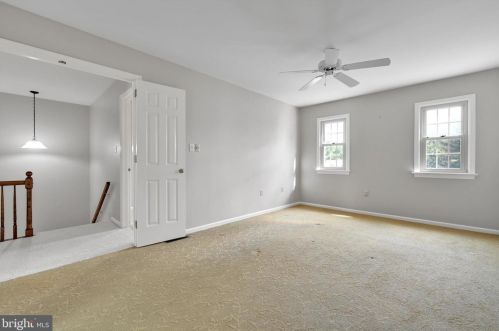 3223 Pinewyn Cir, Lancaster PA exterior