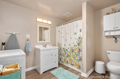 522 Bridge St, Belding MI  48809-1208 exterior