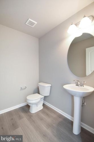 126 High Pointe Dr, Hummelstown PA 17036 exterior