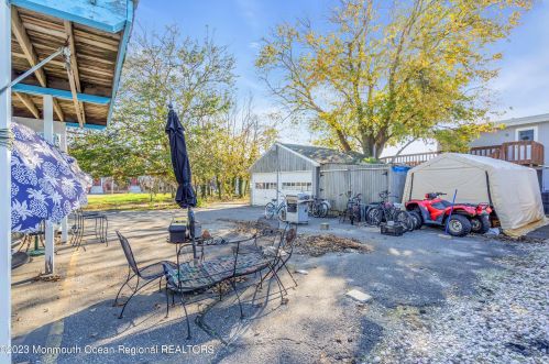 204 Channel Dr, Point Pleasant Beach NJ 08742-2619 exterior