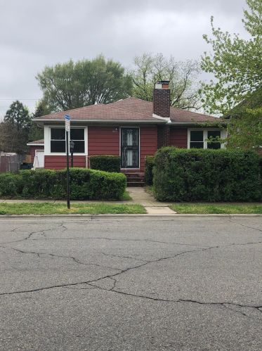 1320 Taft St, Gary IN  46404-2232 exterior