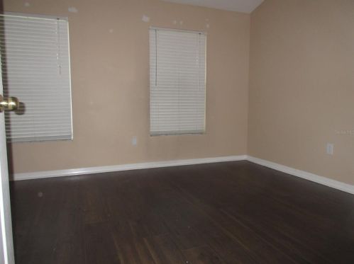 9417 Park Village Dr, Tampa FL  33626-5148 exterior