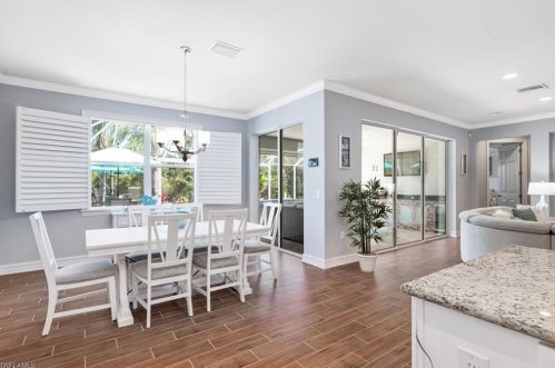 8510 Karina Ct, Naples FL 34114-2752 exterior