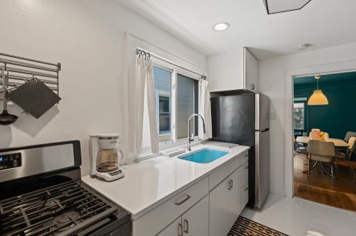 631 Bruce St, Milwaukee WI 53204-1531 exterior