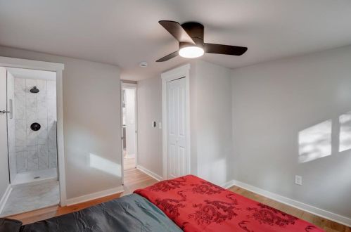 155 Hemphill School Rd, Atlanta GA  30331-1621 exterior