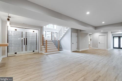 1520 Brookhaven Dr, Mc Lean VA  22101-4127 exterior