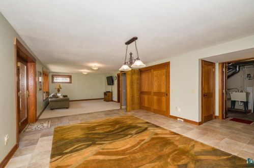 4808 Oak Rdg Dr, Duluth MN 55811-1729 exterior